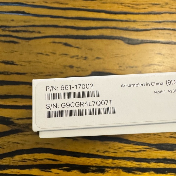 Apple Watch SE Smartwatch - battery lasts only one day - Picture 3 of 8